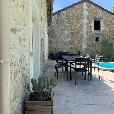 Maison De Famille Holiday home *